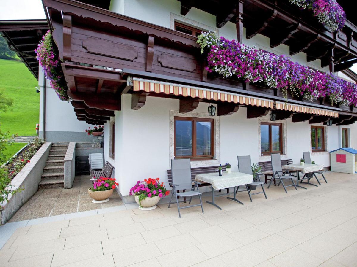 Beautiful Apartment In Brixen In The Thale Бриксен-им-Тале Екстериор снимка