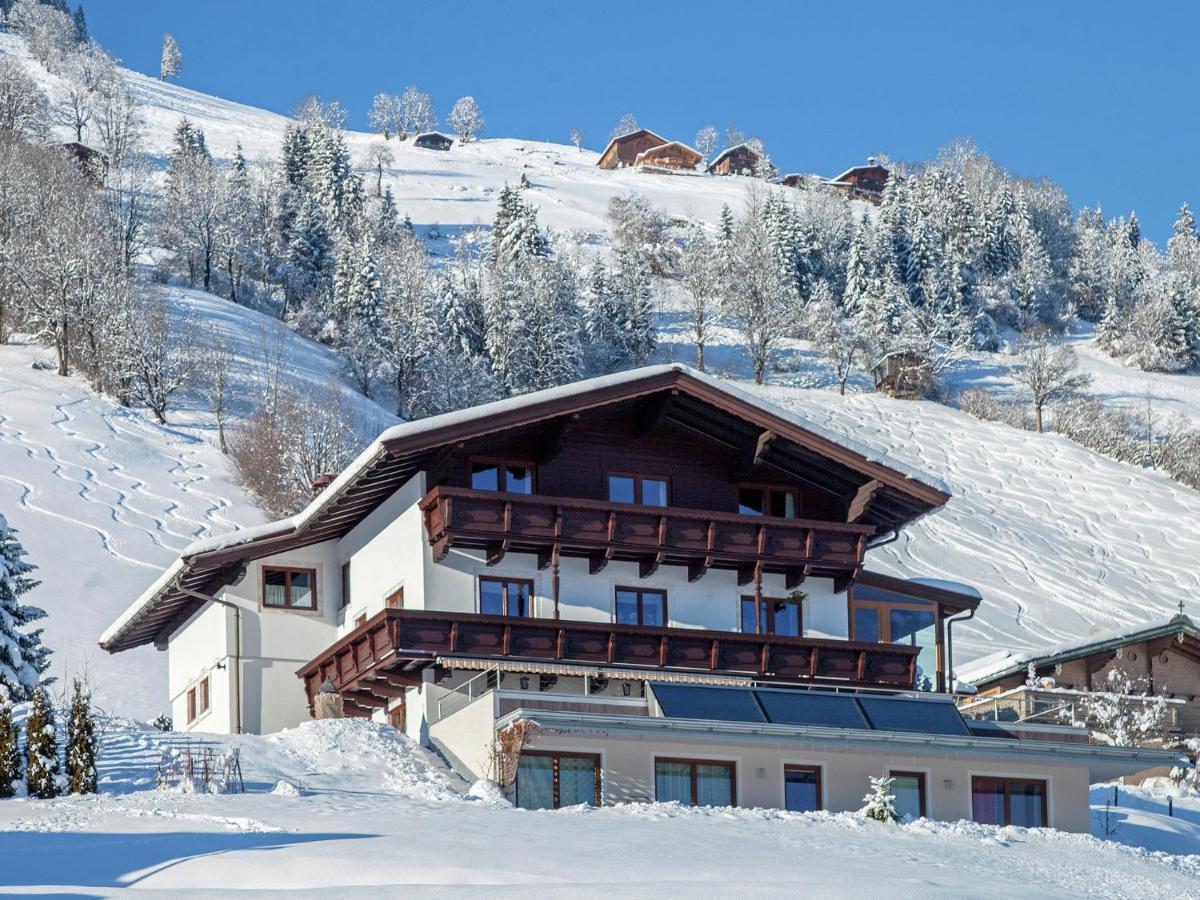 Beautiful Apartment In Brixen In The Thale Бриксен-им-Тале Екстериор снимка