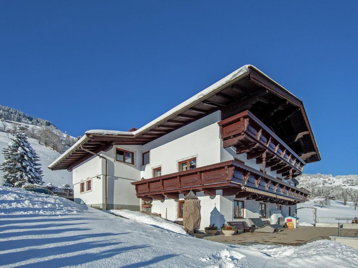 Beautiful Apartment In Brixen In The Thale Бриксен-им-Тале Екстериор снимка