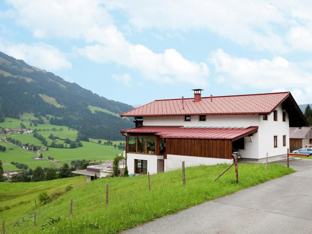Beautiful Apartment In Brixen In The Thale Бриксен-им-Тале Екстериор снимка