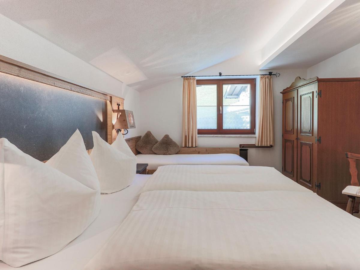 Beautiful Apartment In Brixen In The Thale Бриксен-им-Тале Екстериор снимка