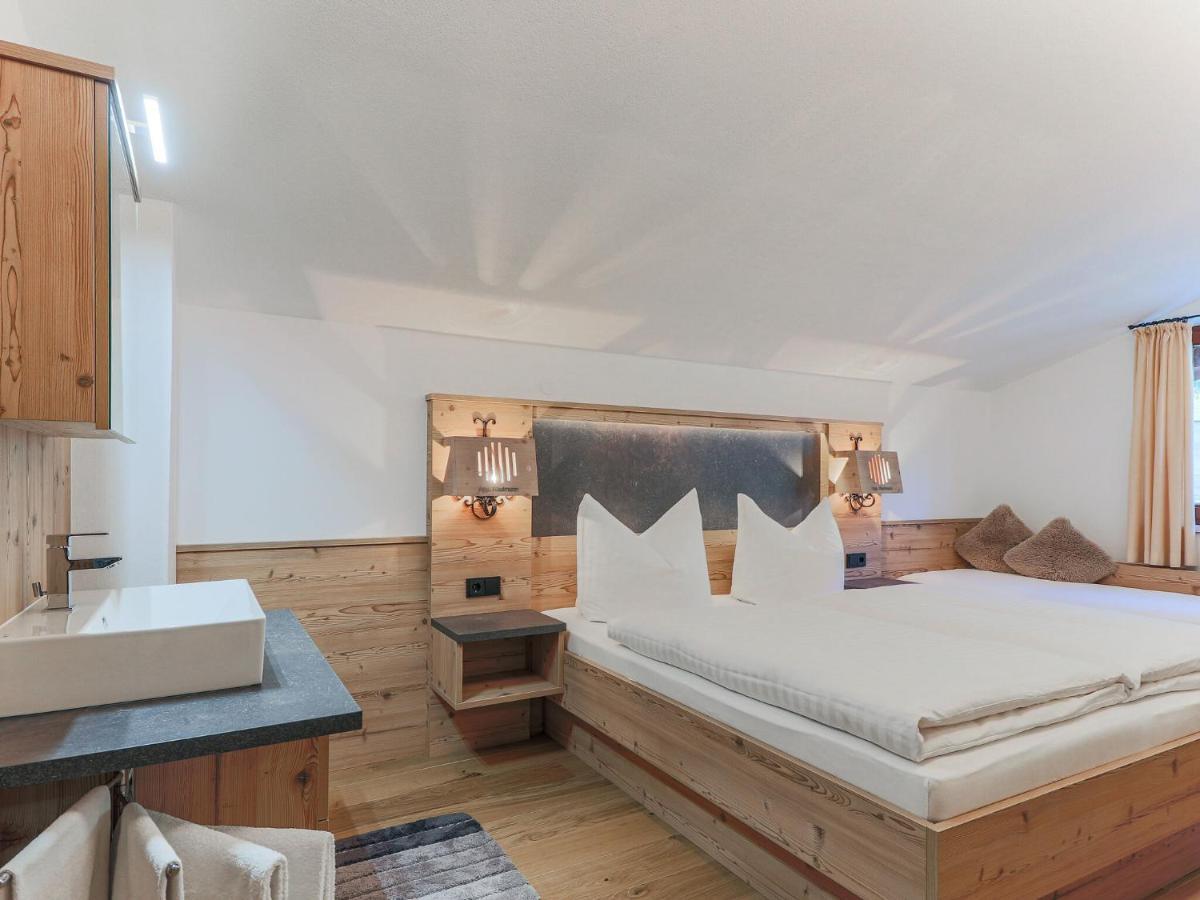 Beautiful Apartment In Brixen In The Thale Бриксен-им-Тале Екстериор снимка